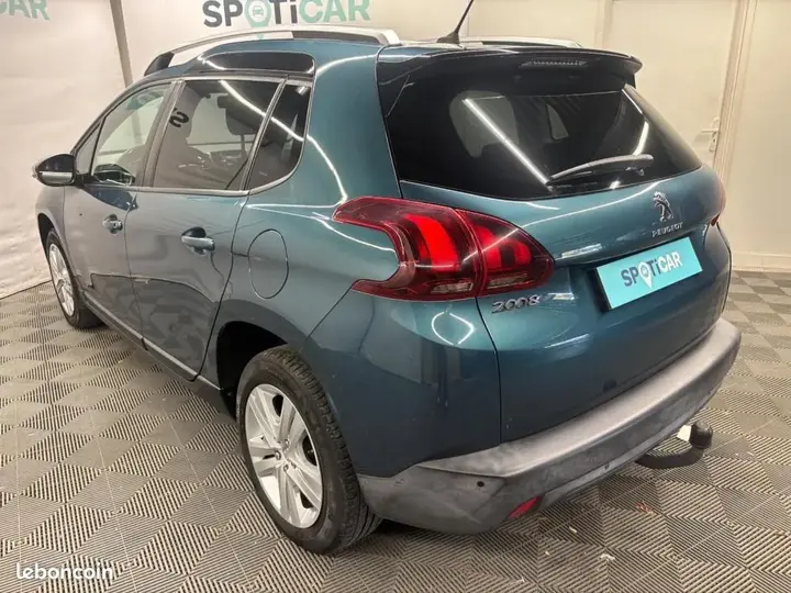Peugeot 2008 2017 photo 3