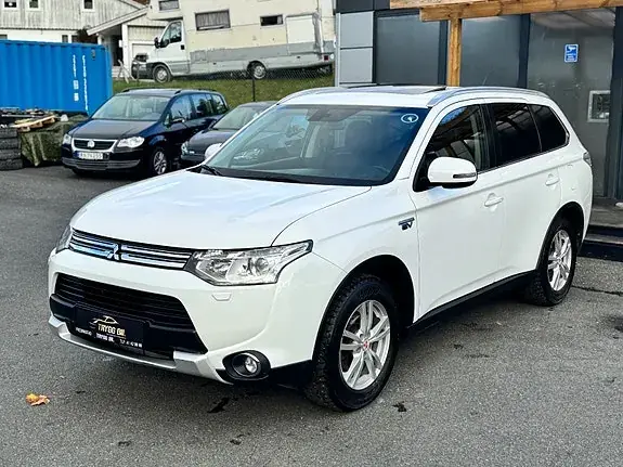 Mitsubishi Outlander 2015 photo 4