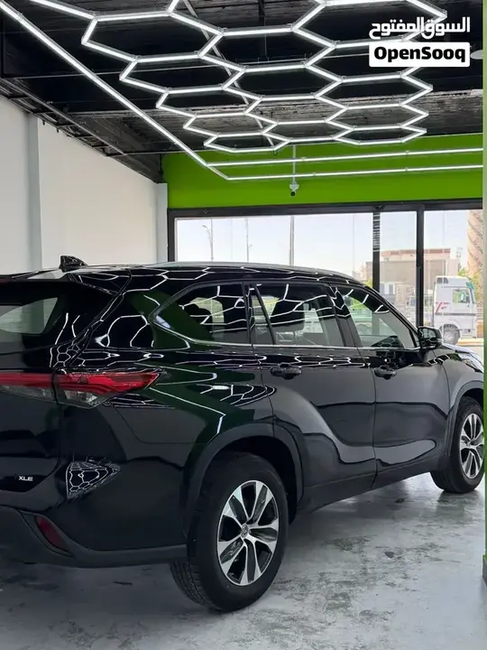Toyota Highlander 2021 photo 2