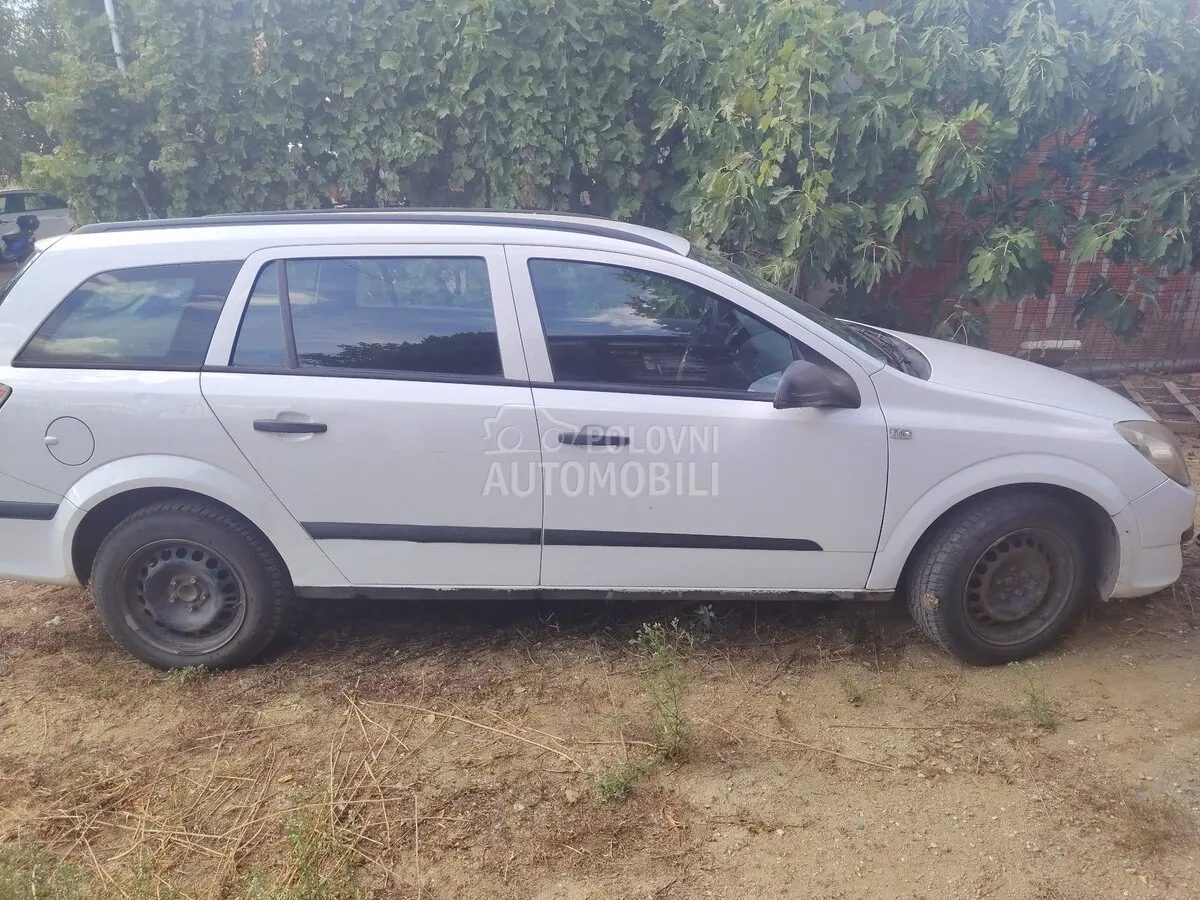 Opel Astra H 2007 photo 3