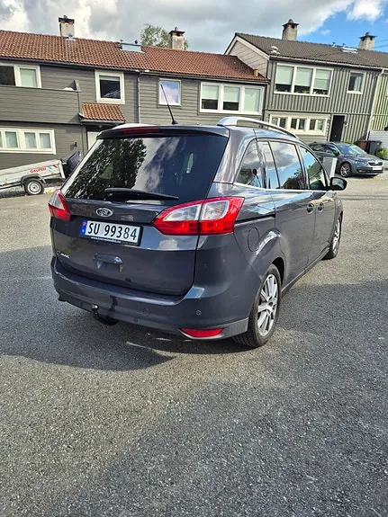 Ford Grand C-Max 2011 photo 4