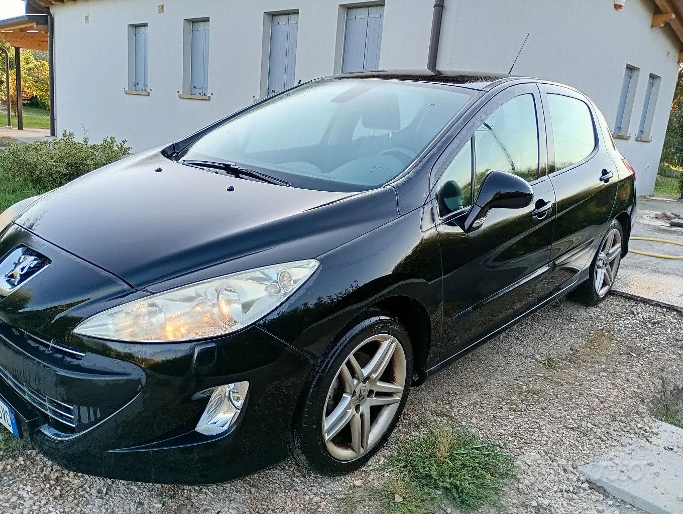 Peugeot 308 2011 photo 4