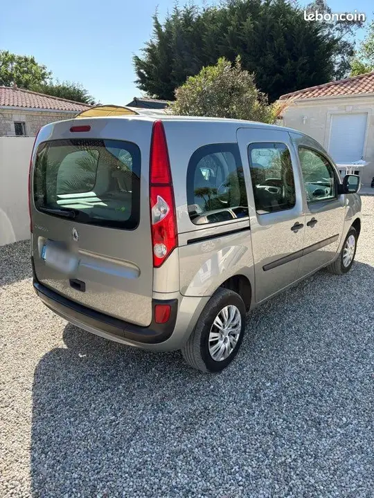 Renault Kangoo 2009 photo 2