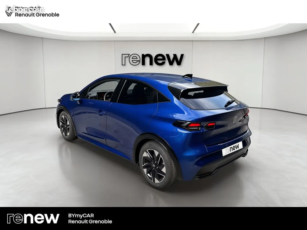Renault Clio 2026 photo 3