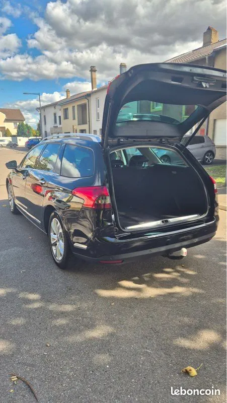 Citroen C5 2012 photo 2