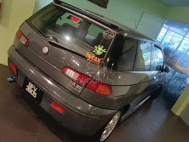 Alfa Romeo 145