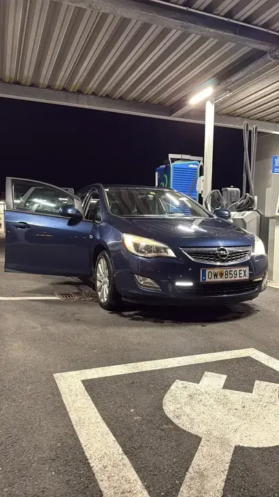 Opel Astra J
