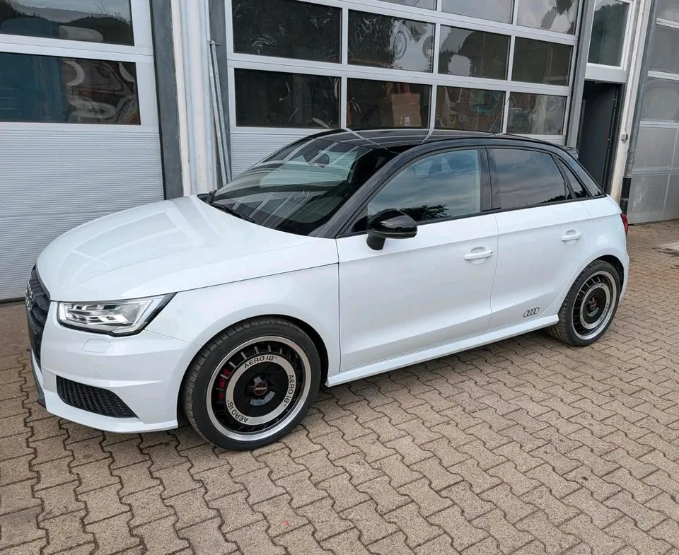 Audi S1