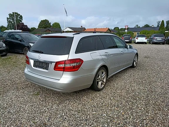 Mercedes-Benz E250 2009 photo 4