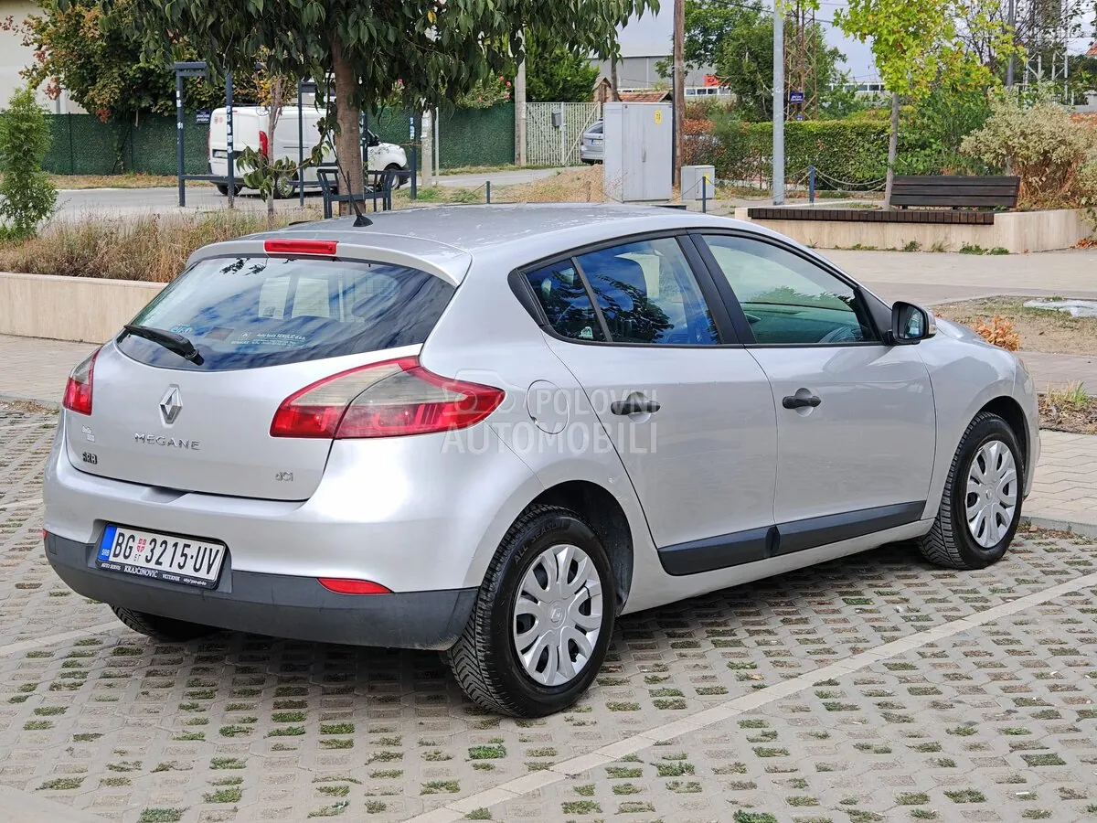 Renault Megane 2010 photo 5