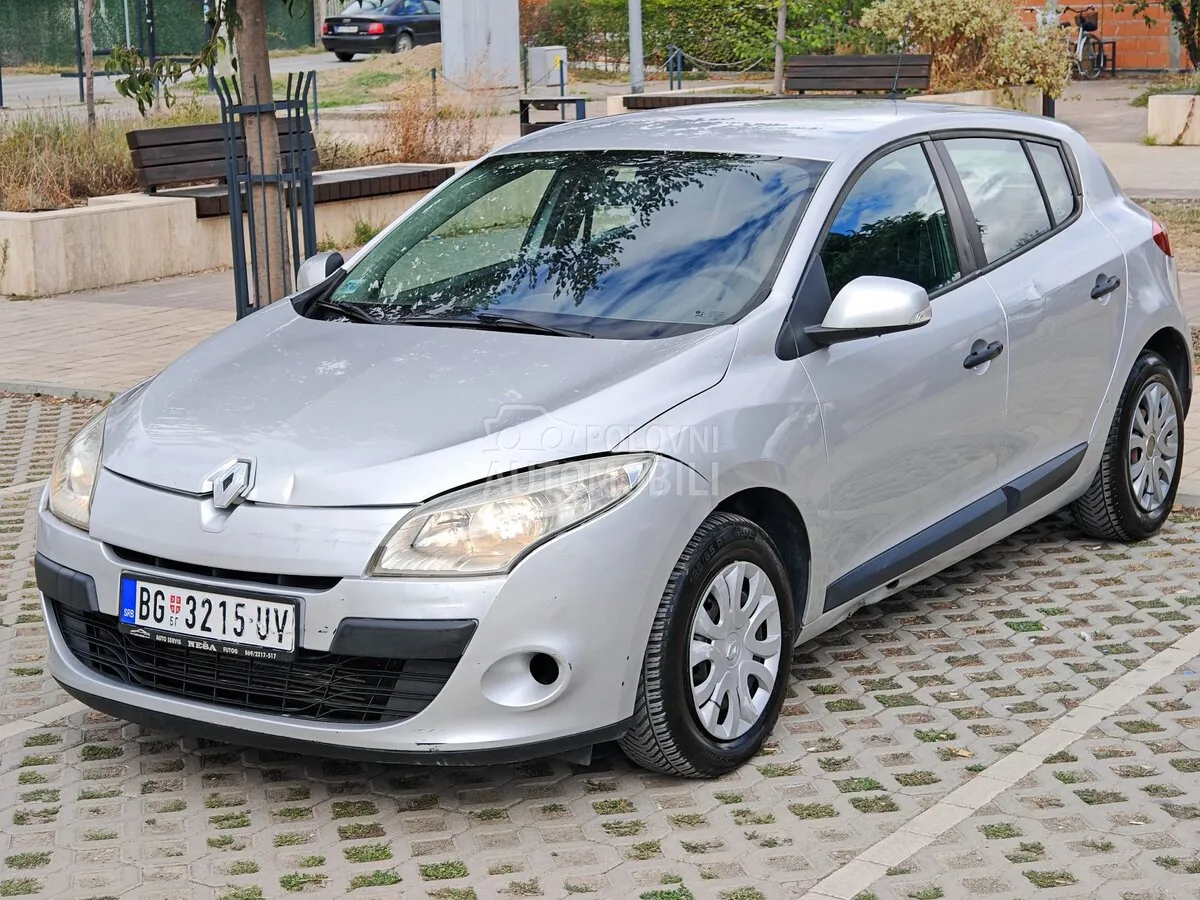 Renault Megane 2010 photo 3