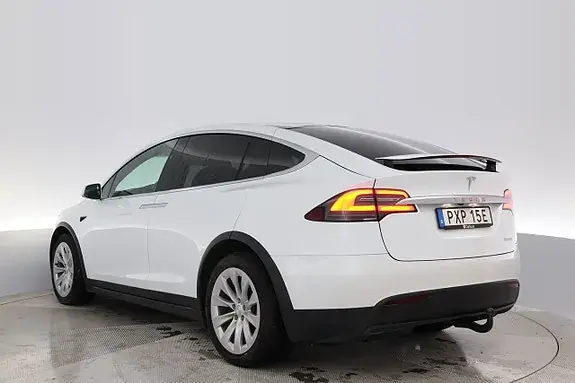 Tesla Model X 2020 photo 4