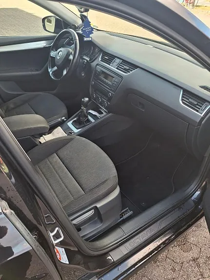 Skoda Octavia 2014 photo 3