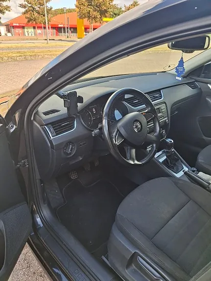 Skoda Octavia 2014 photo 5