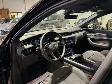 Audi E-Tron 2023 photo 2