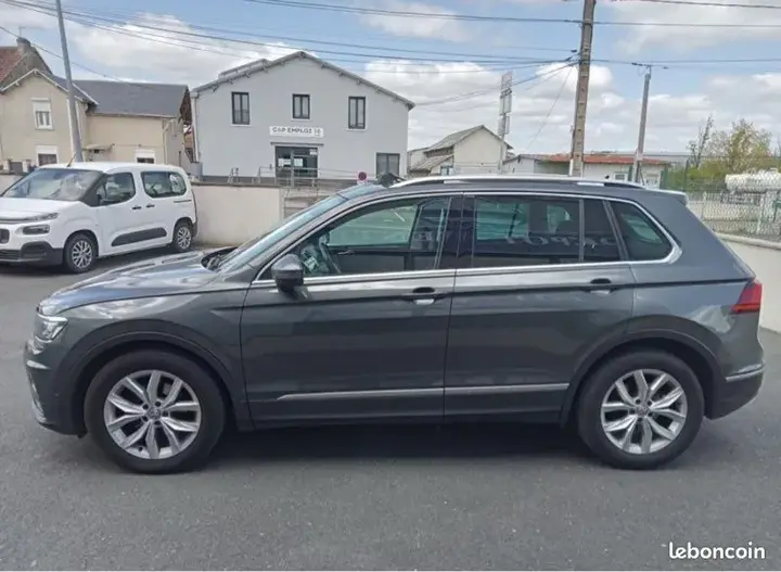 Volkswagen Tiguan 2018 photo 2