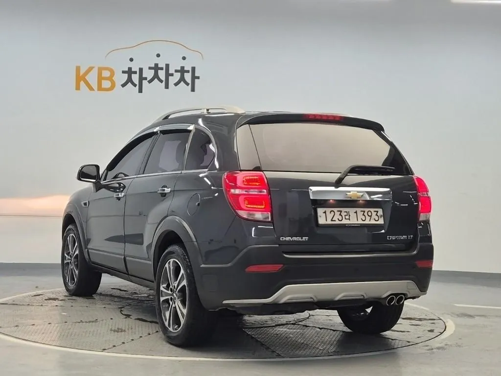Chevrolet Captiva 2016 photo 2