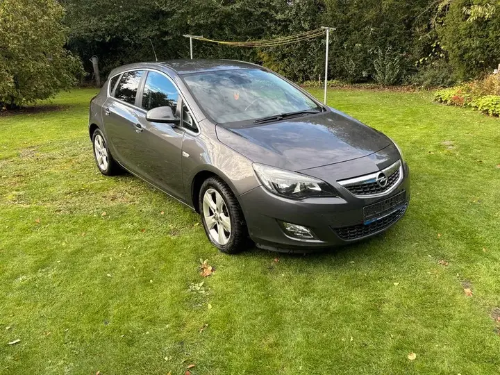 Volkswagen Astra J