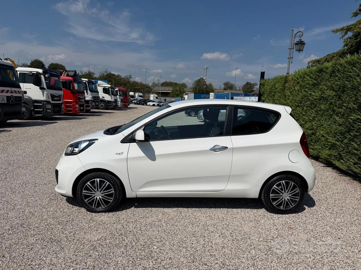 Kia Picanto 2013 photo 5
