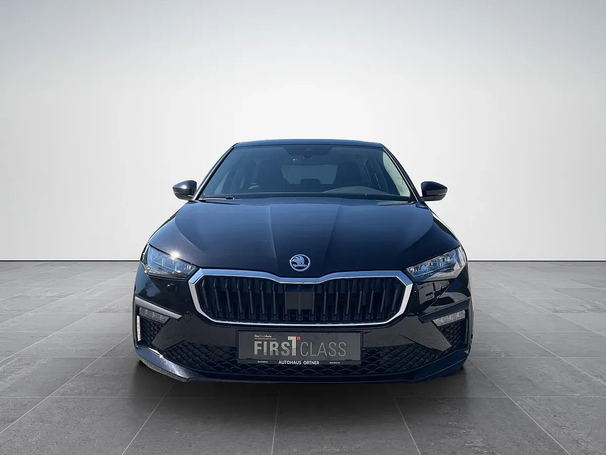 Skoda Scala 2025 photo 2