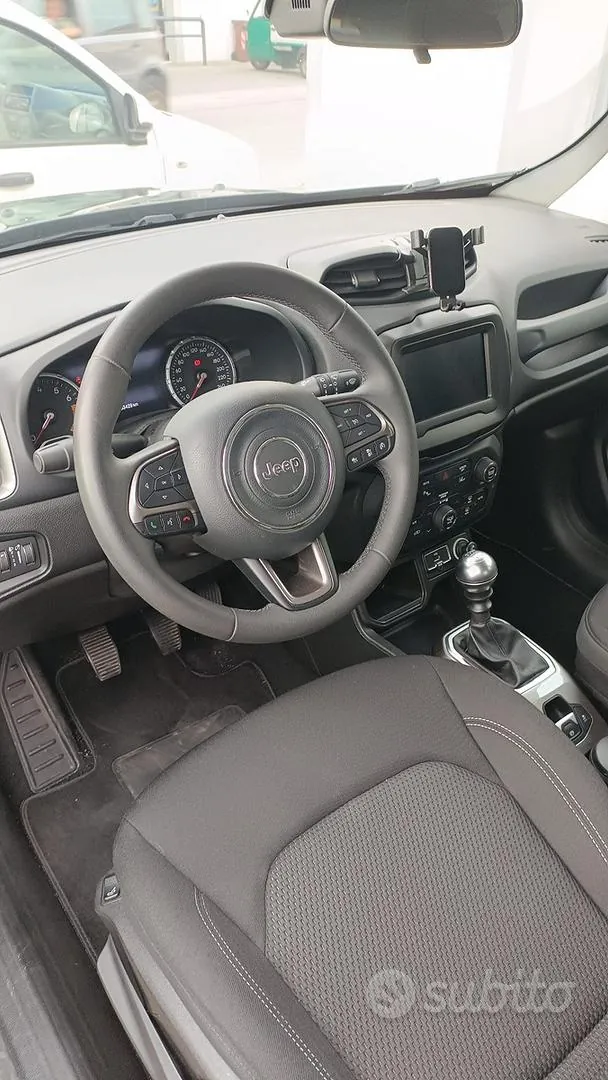Jeep Renegade 2022 photo 5