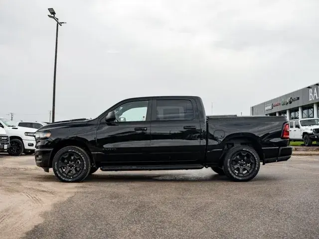 Ram 1500 Express 2026 photo 5