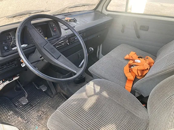 Volkswagen Transporter 1987 photo 2