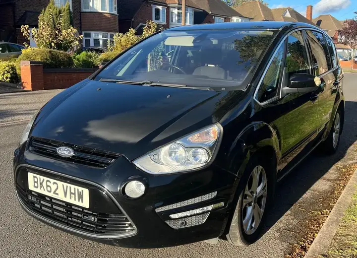 Ford S-Max 2012 photo 3