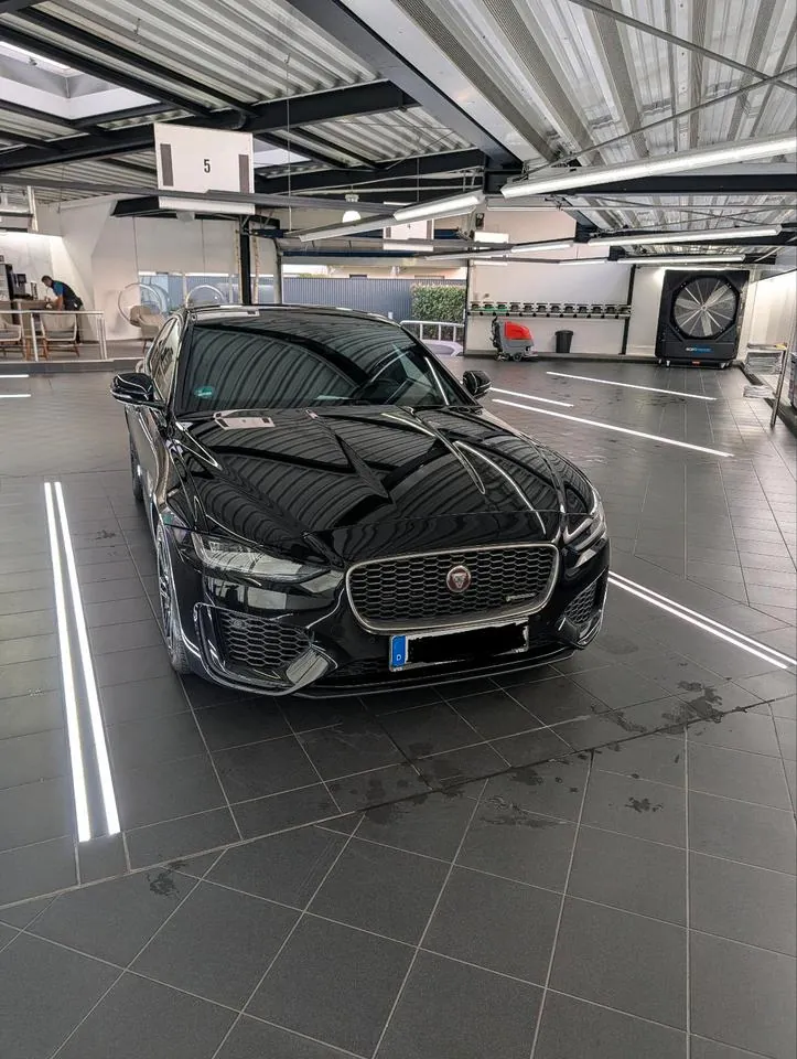 Jaguar Xe