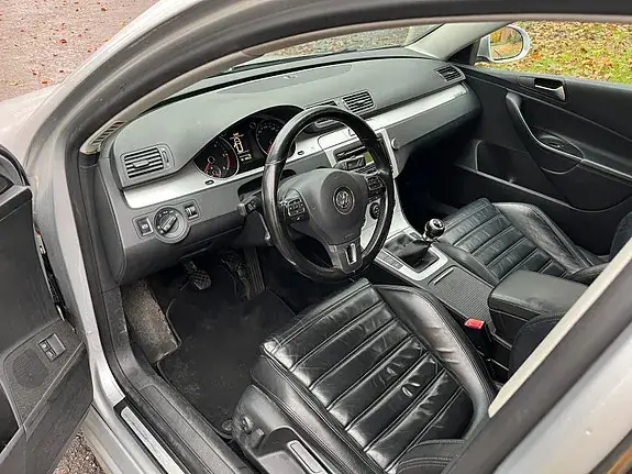 Volkswagen Passat 2010 photo 5
