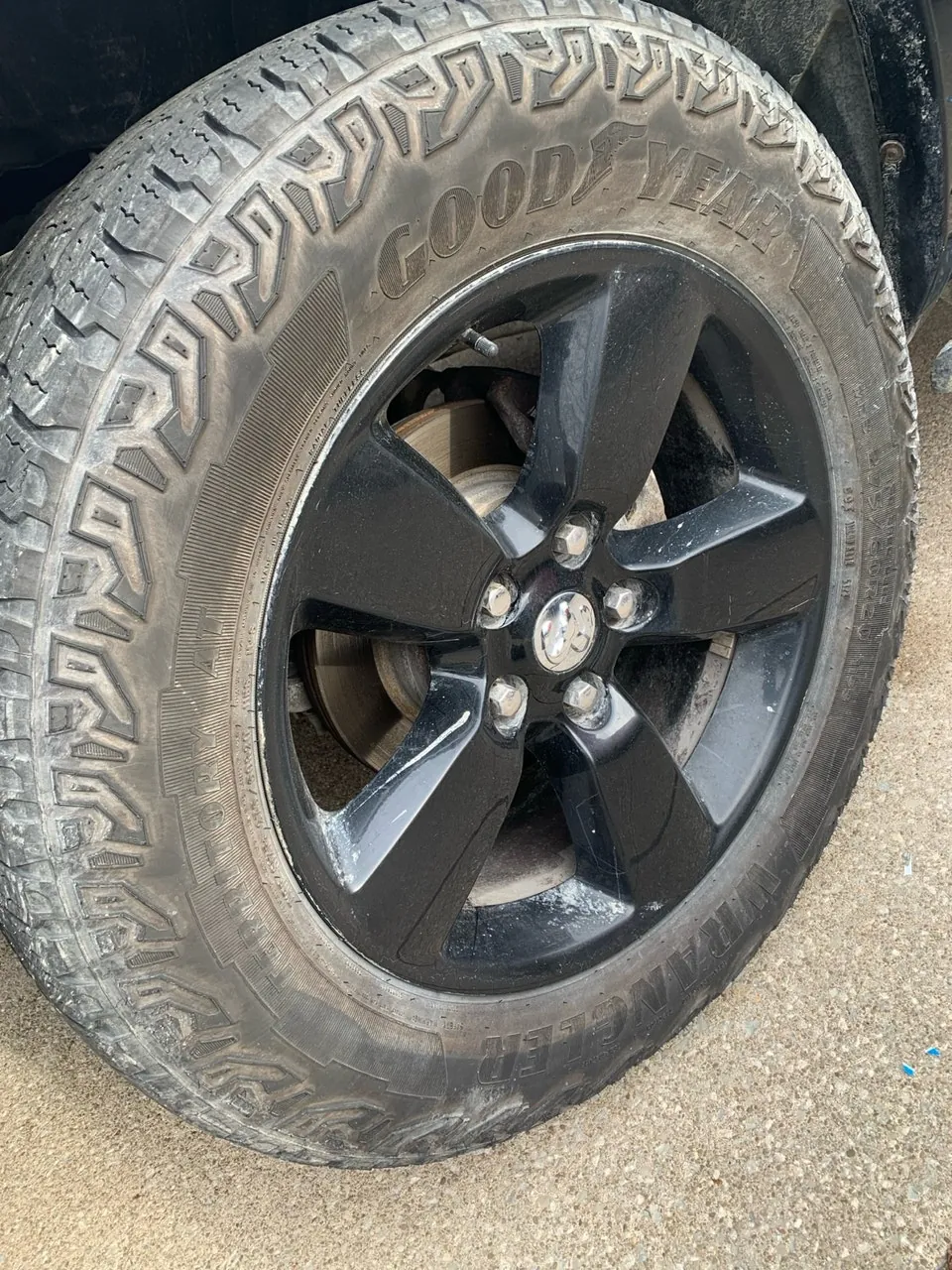 Dodge Ram 1500 2014 photo 3