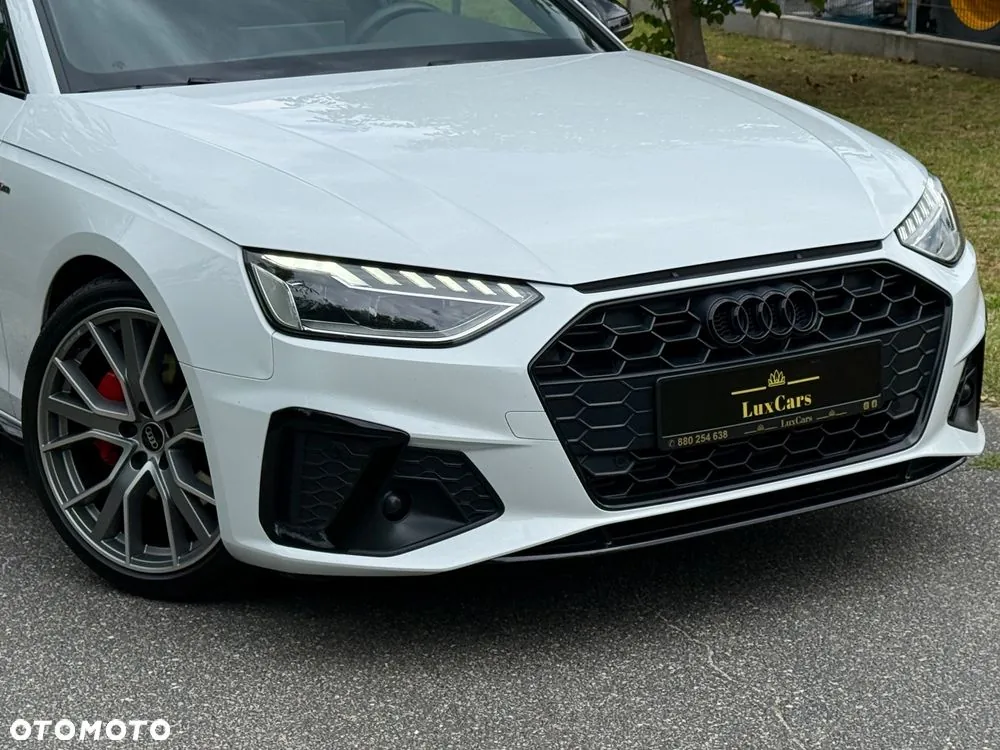 Audi A4 2022 photo 3