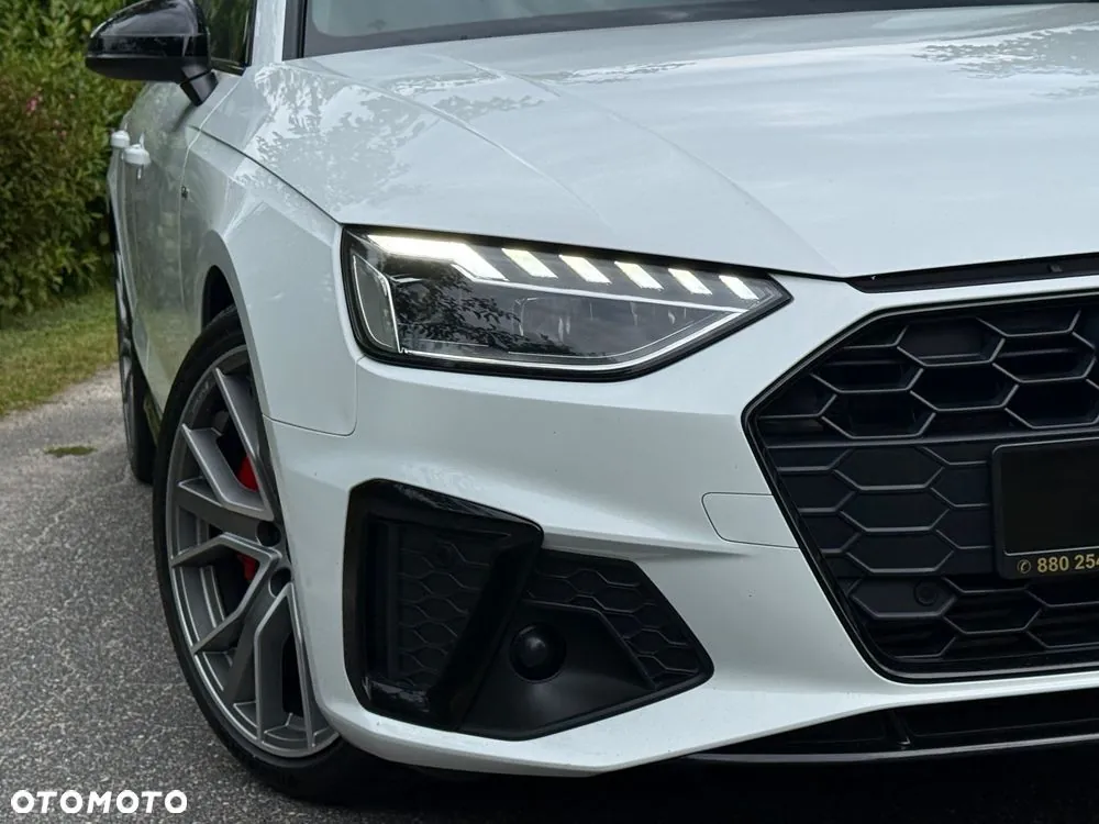 Audi A4 2022 photo 4