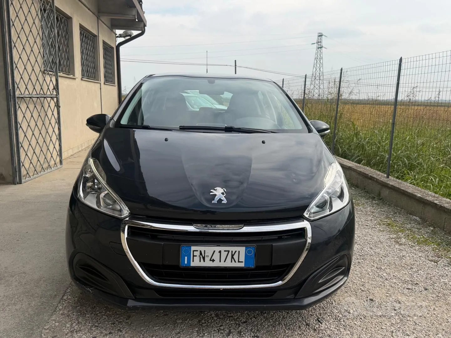 Peugeot 208 2018 photo 2