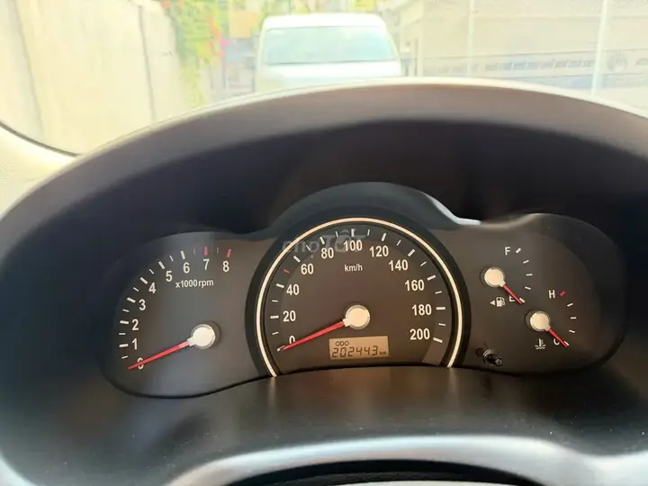 Kia Carnival 2009 photo 3