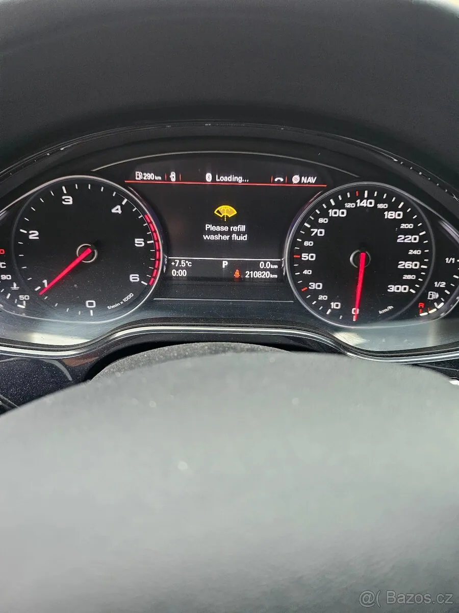 Audi A8 photo 2
