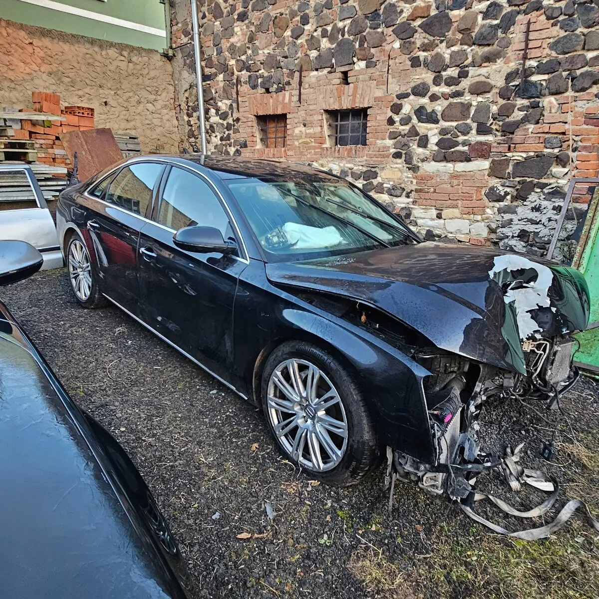 Audi A8 photo 4