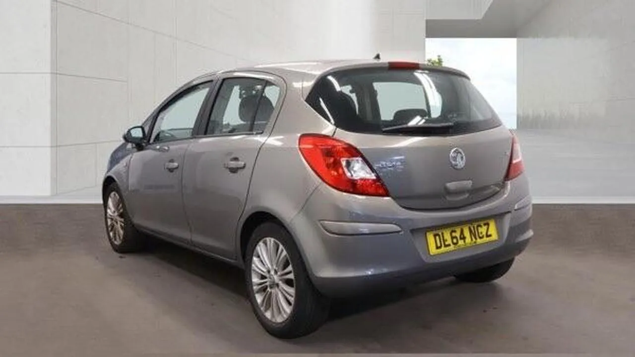 Vauxhall Corsa 2015 photo 2