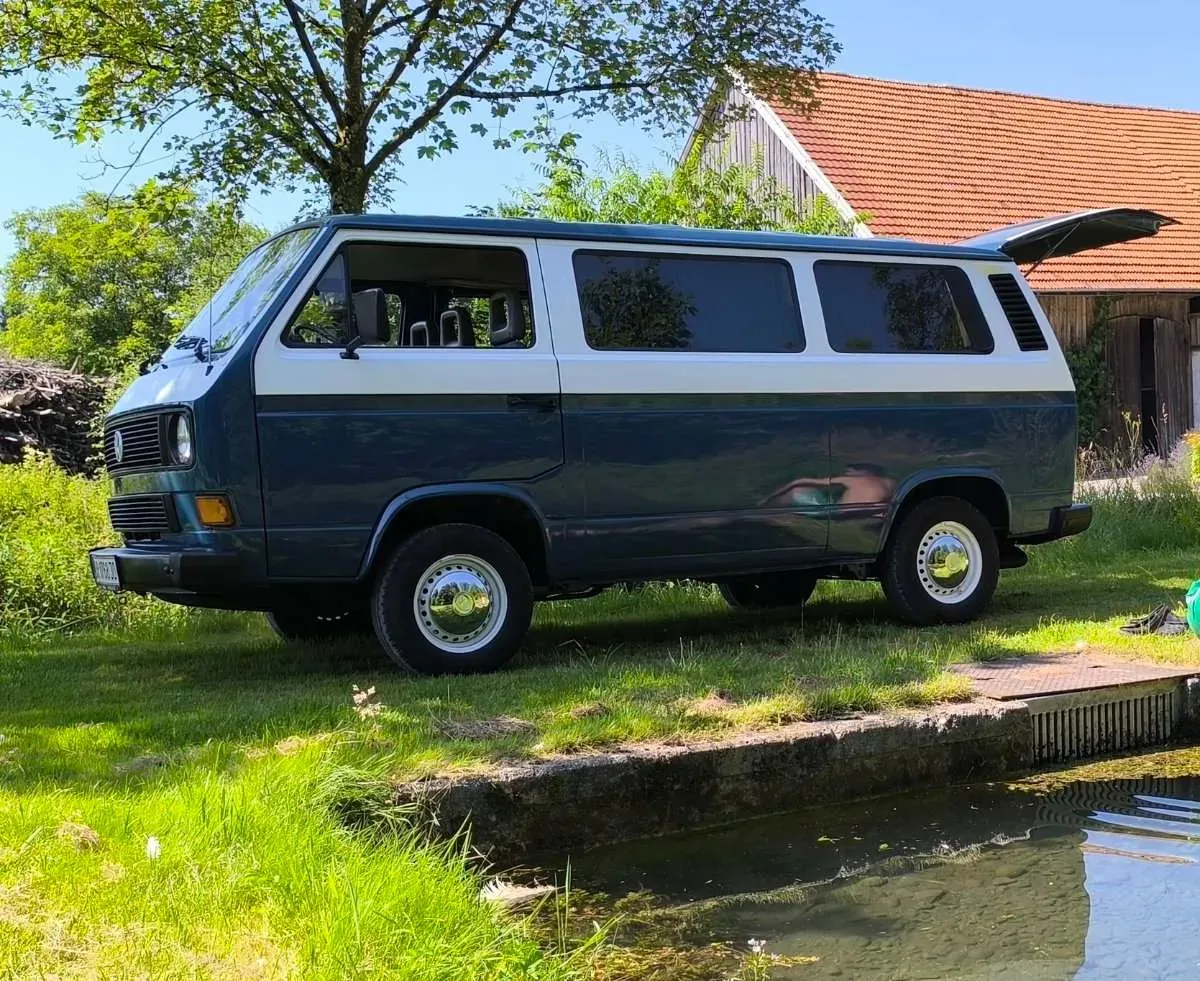Volkswagen T3 1988 photo 2