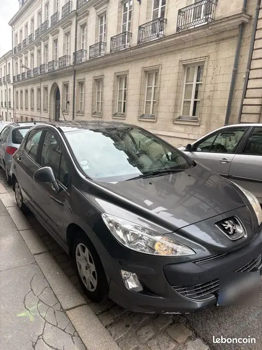 Peugeot 308 2011 photo 2