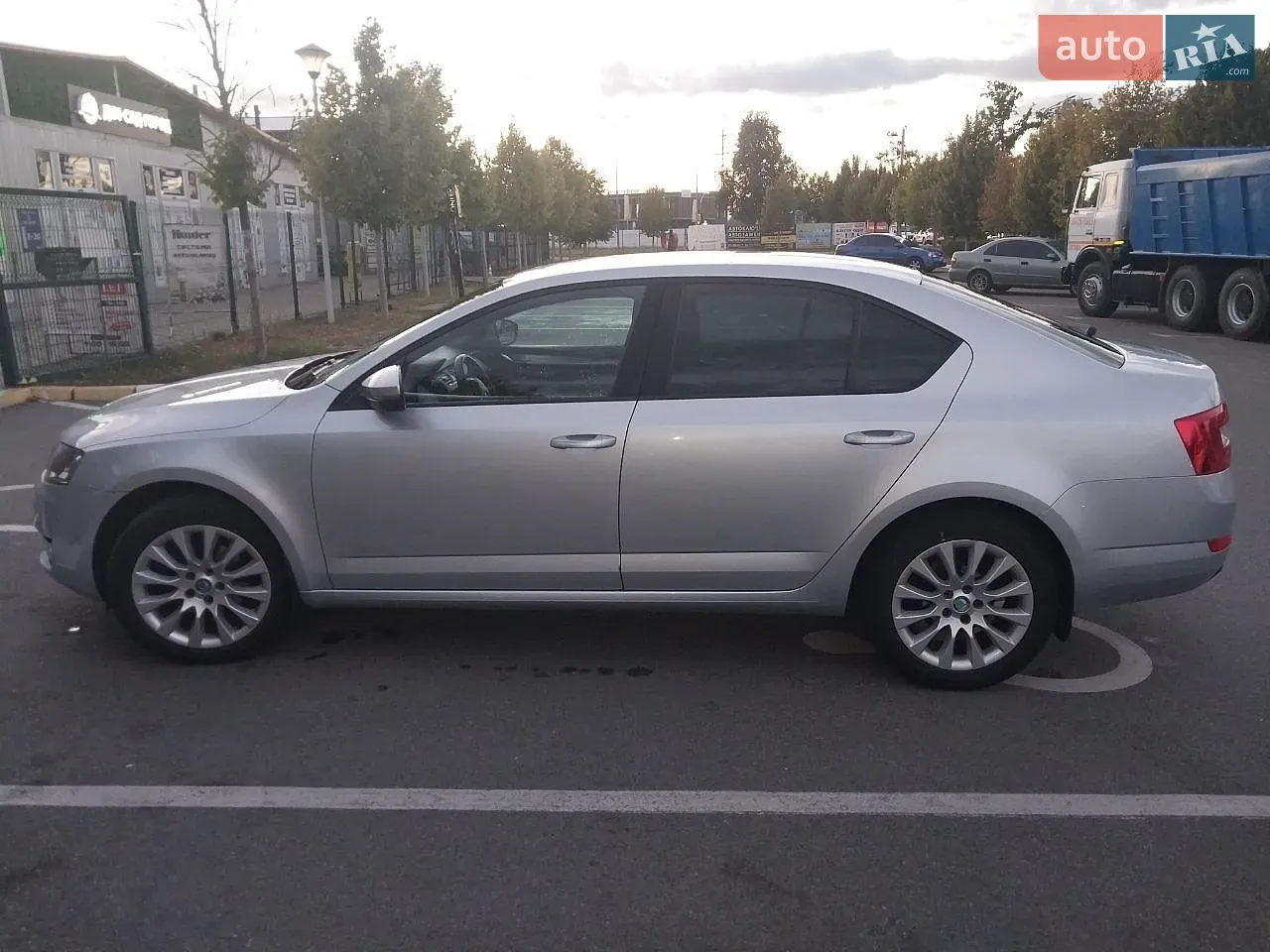 Skoda Octavia 2014 photo 3