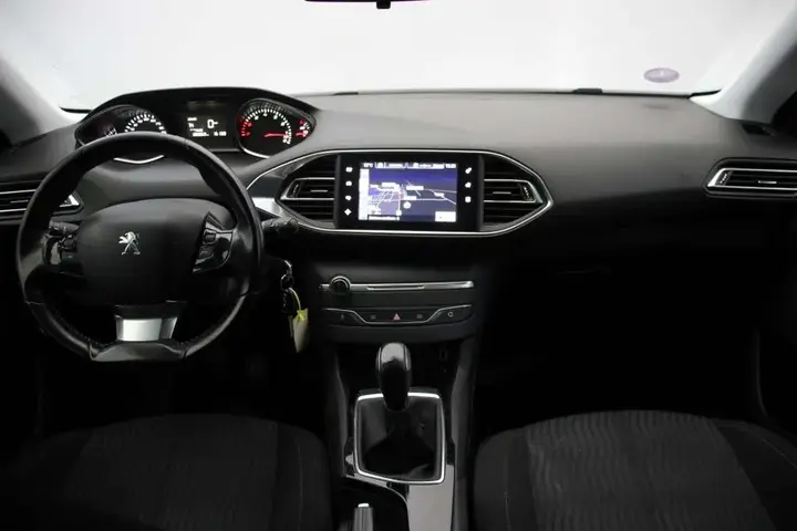 Peugeot 308 Sw 2015 photo 2