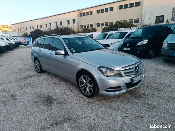 Mercedes-Benz C-Class 2012 photo 2