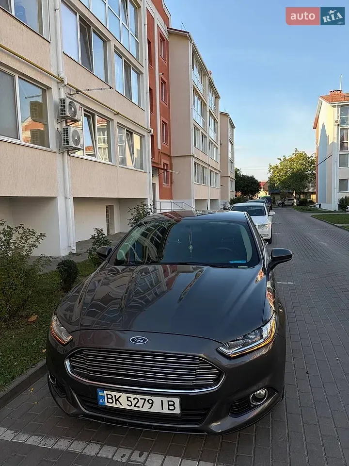 Ford Fusion 2015 photo 2
