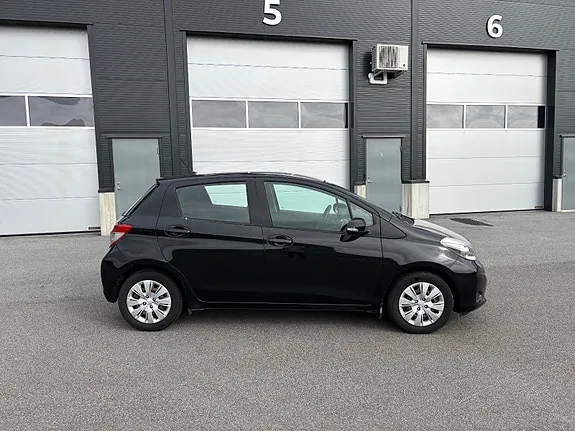 Toyota Yaris 2012 photo 2