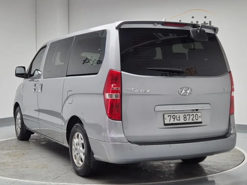 Hyundai Grand Starex 2015 photo 2