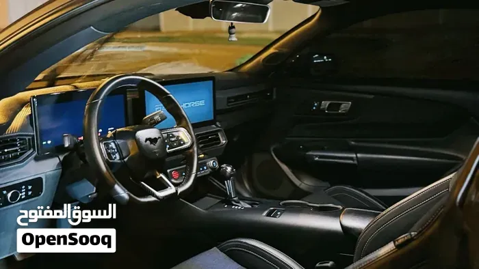 Ford Mustang 2024 photo 2