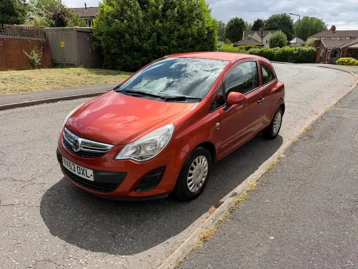 Vauxhall Corsa 2013 photo 3