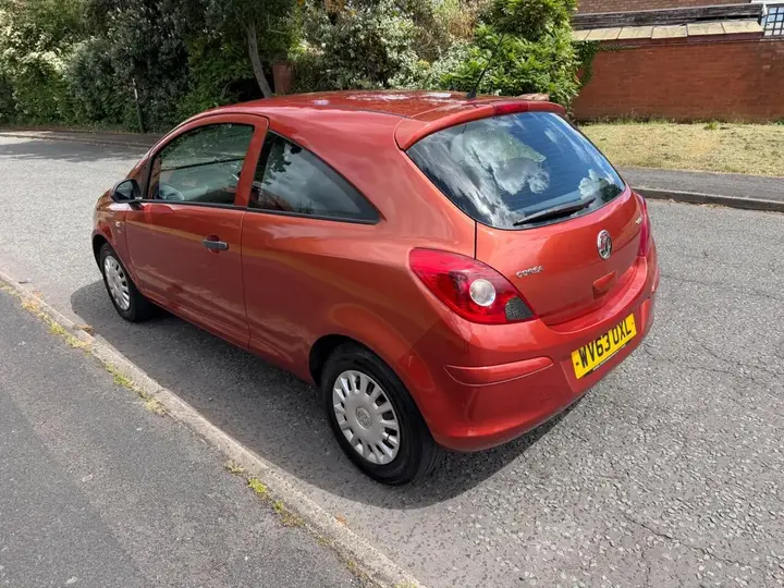 Vauxhall Corsa 2013 photo 4