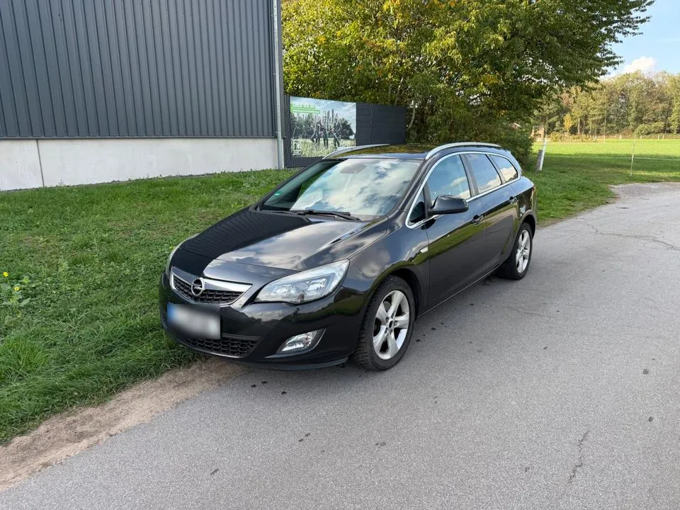Opel Astra J